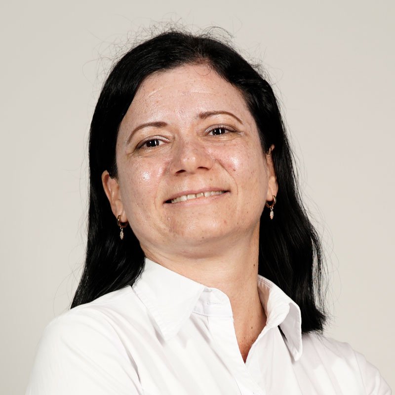phd-yasvily-mendez-innovaciencia Ph.D. Yasvily Méndez Plantel Docente y Coordinador de Programas de Innovaciencia Virtual